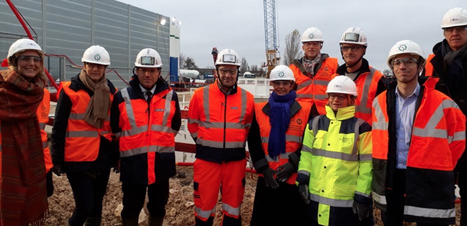 Photo des élus et représentants d’Orly et Thiais accompagnés de l’équipe projet RATP sur le chantier de la gare Pont de Rungis le 28 novembre 2018.